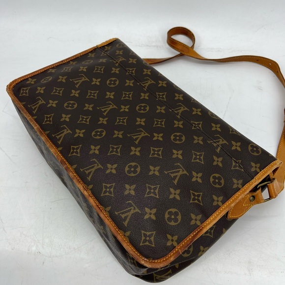 Louis Vuitton Monogram Gibeciere Messenger bag - Picture 6 of 14
